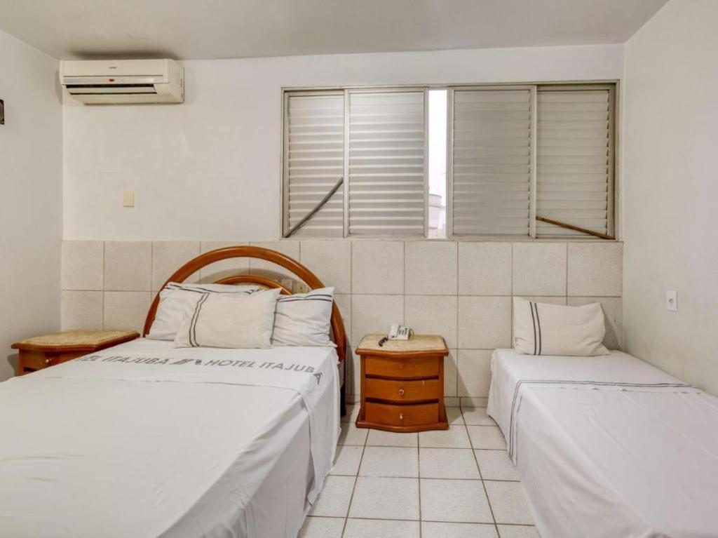 Itajuba Classic Hotel Гояния Екстериор снимка